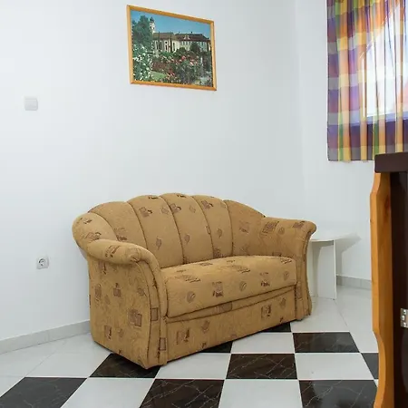 Familia 163 Balatonmáriafürdő